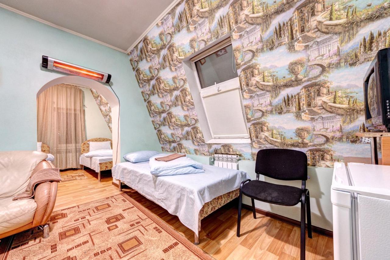 Hotel Zvezda เคียฟ ภายนอก รูปภาพ